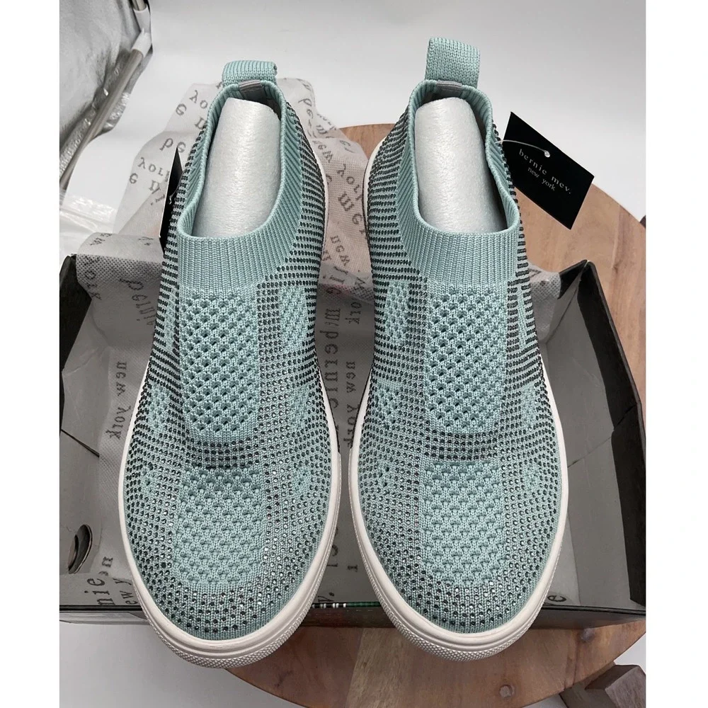 Bernie Mev New York Womens Mint Rhinestone Stretch Knit Slip On Sneakers Size 38